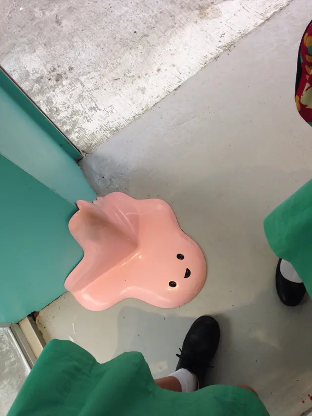 粉色液態雪糕的店舖裝飾