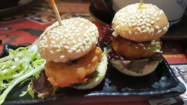 吾係老點小漢堡