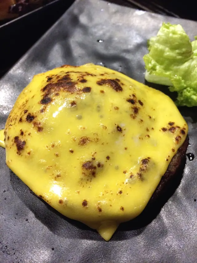 很像漢堡包的餡料