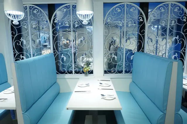 藍白作為主調,一室敞亮