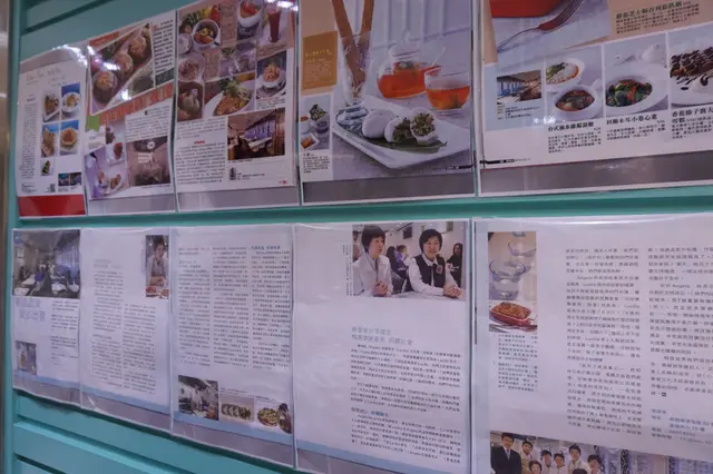 門外有不少雜誌專訪,以介紹素食理念為主,讓客人對素食多一份認知