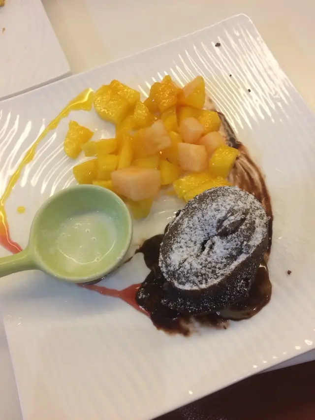 個雪糕在相機食先之前比友人偷了