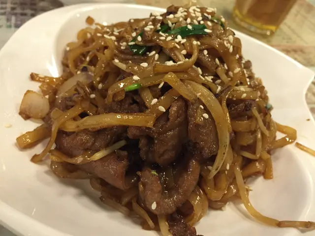 瑞士汁不夠味，吃起來像一般的乾炒牛河，但味道不錯。