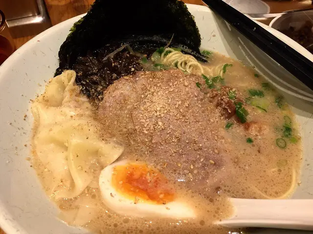 特製白丸元味拉麵