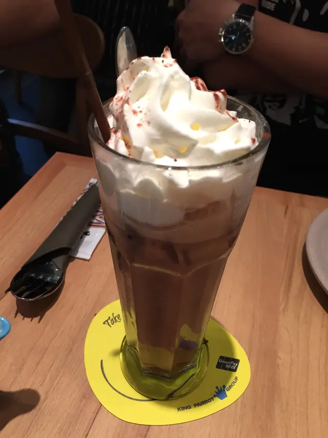 冰朱古力鮮奶咖啡