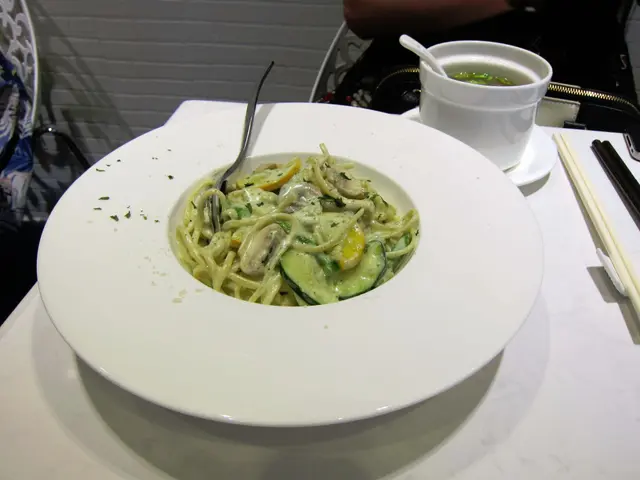 蘆筍蘑菇青醬忌廉燴扁意粉