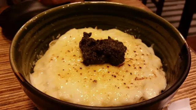 黑松露菌醬三重芝士撈丁