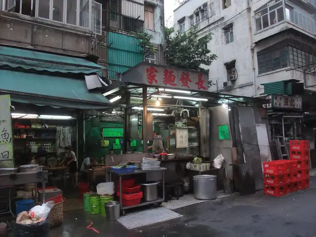 係橫街，一眼就見到~