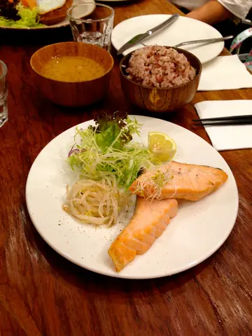 柠香三文鱼定食