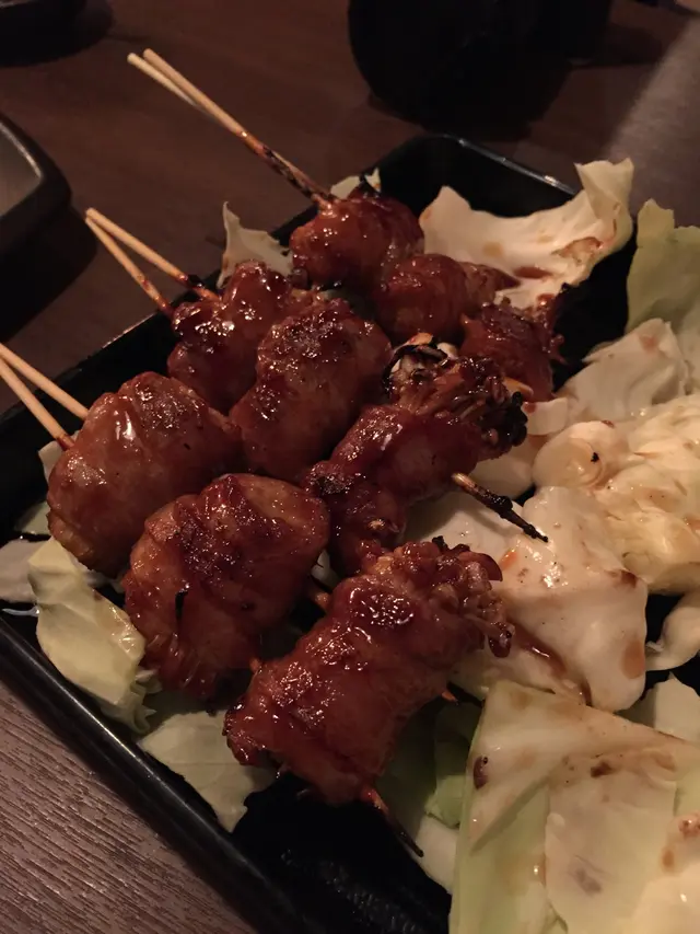 金菇黑豚腩卷串