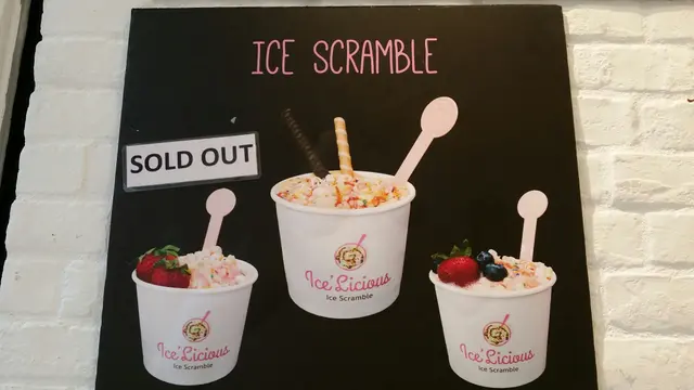 店內除了手制雪條外，就只有沙冰，是日售罄，只好下次再試。有大、中、細杯，然後有四款配料和三款糖漿選擇。