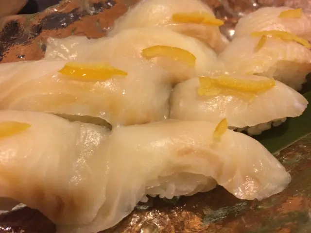 左口魚壽司