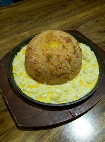 芝士火山午餐肉饭