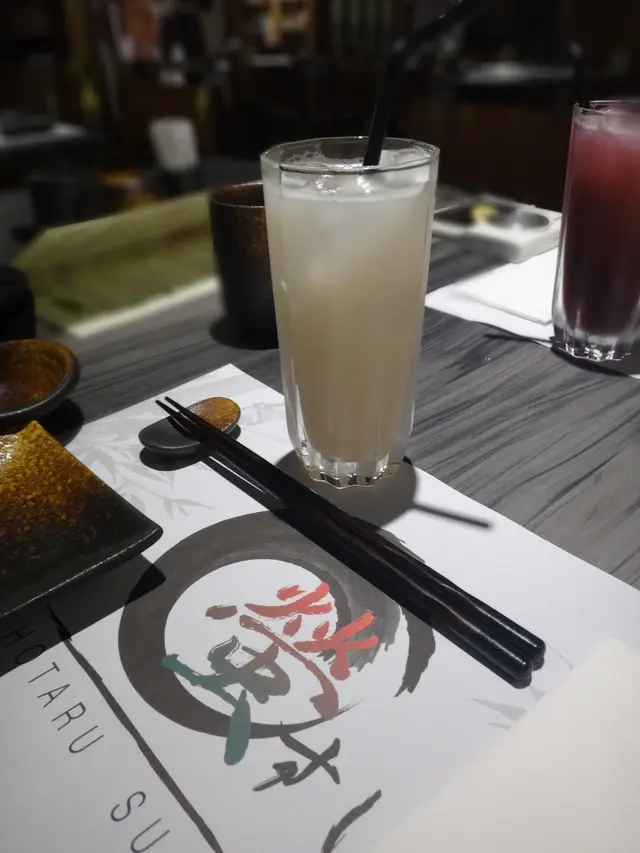 白桃味乳酸梳打（$28）