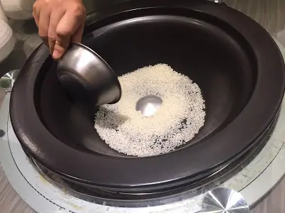 煲製新鮮排骨粥