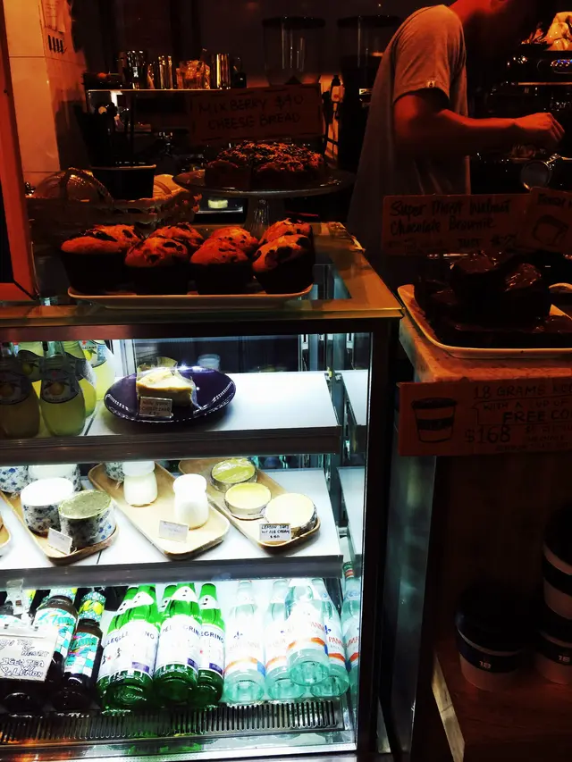 擺滿了剛焗好的鬆餅