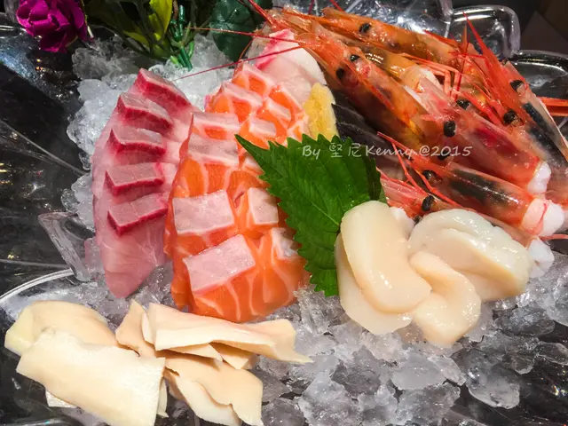 刺身幾新鮮, 魚類厚切好有咬口, 甜蝦&極大赤蝦爽甜, 鍾意食蝦既可以叫多