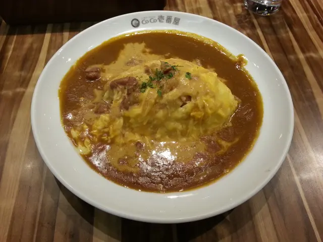 忌廉雞肉庵列咖哩飯