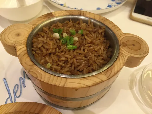 這個飯平靚正! 有2 碗的份量, 很香口!