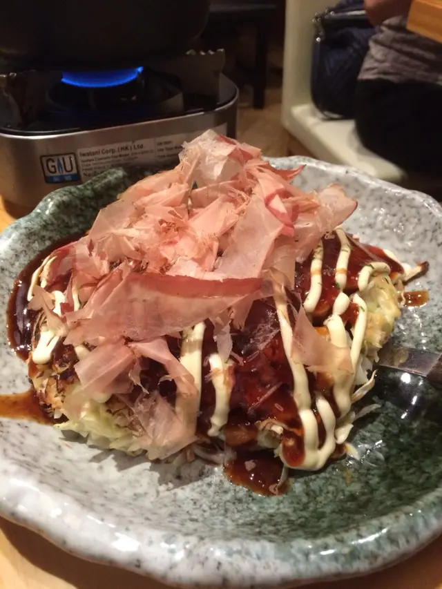 醬汁和材料配合得很好，但豚肉有點韌。