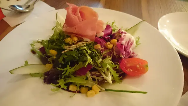 巴馬火腿田園沙律