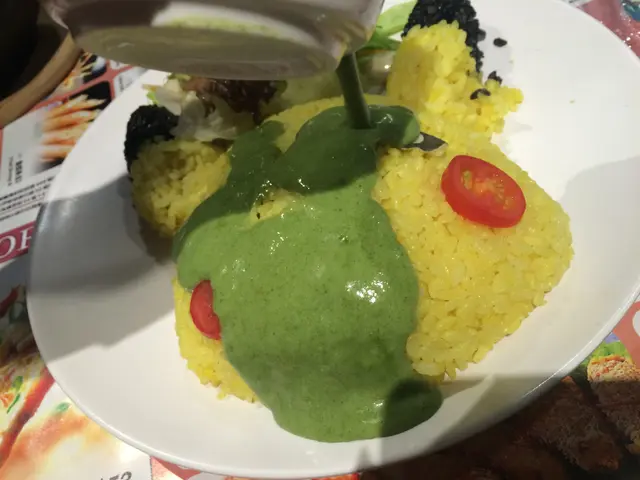 比卡超咖喱豬扒飯 + 菠菜汁