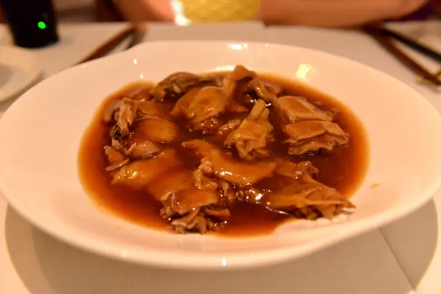 梅子蒸大鴨 (半份)