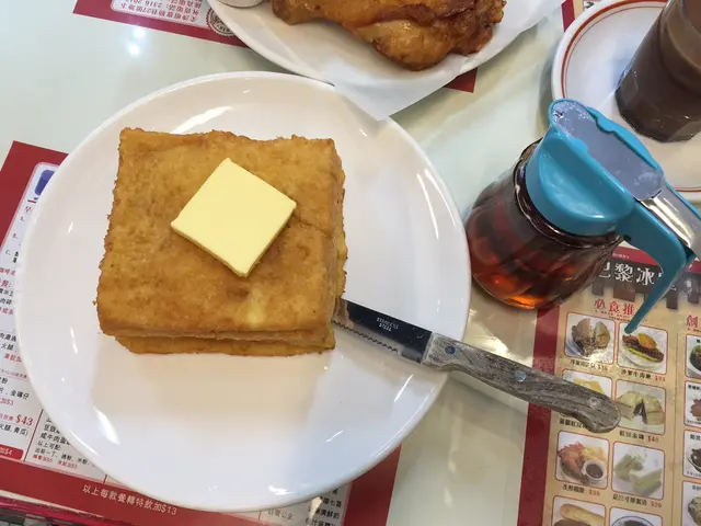 菠蘿紅豆西多士