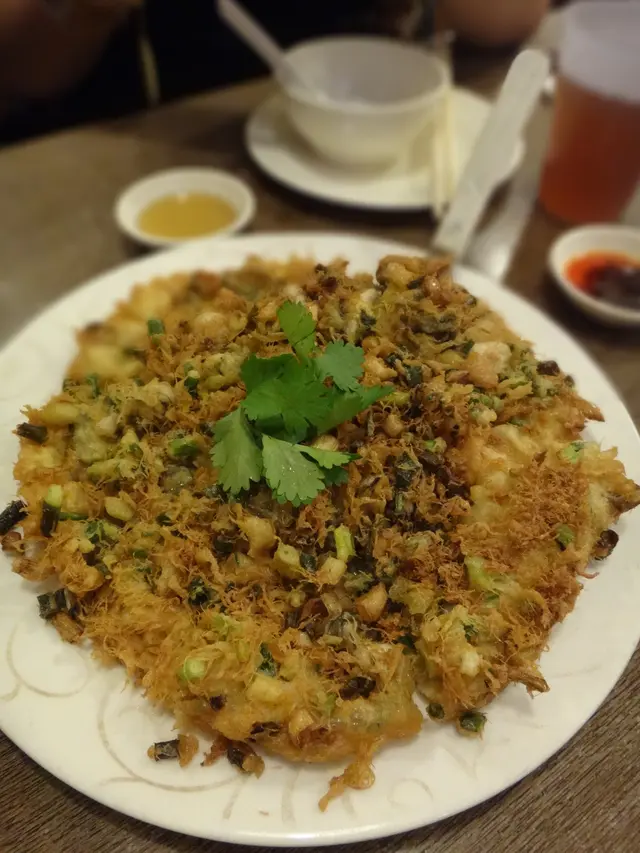 潮式爆花蠔餅（$72）