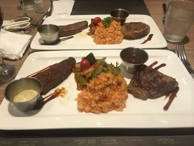 牛排同和牛再配蕃茄飯