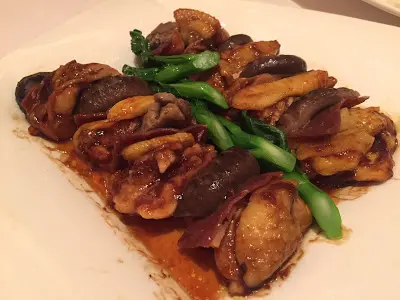 鮑汁麒麟蒸滑雞