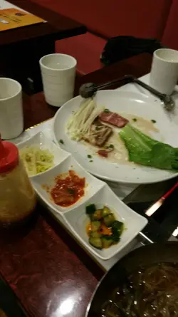 第一次見到唔係任加既前菜。。每加一次15蚊。。。不過唔好食。。