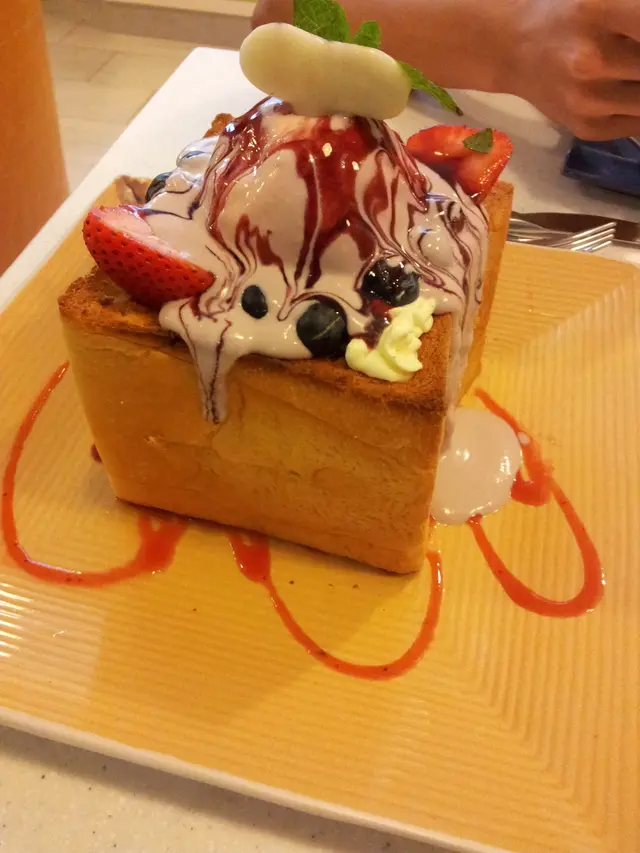 脆皮草莓心太軟磚塊