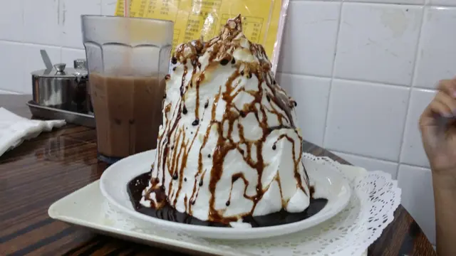 賣相很好看又很大的焗雪山