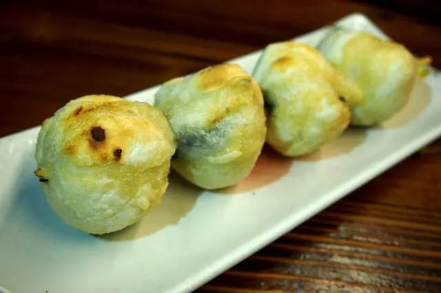 燒芝麻湯圓($22)