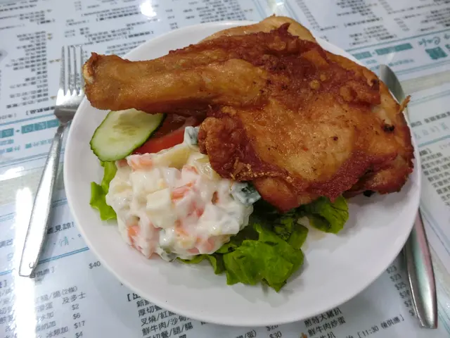 生炸雞脾配沙津