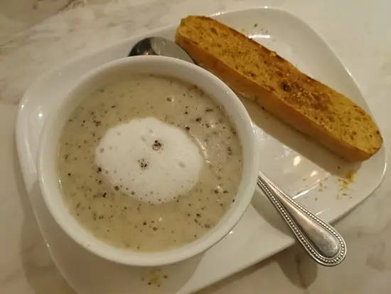 黑松露泡沫野菌湯