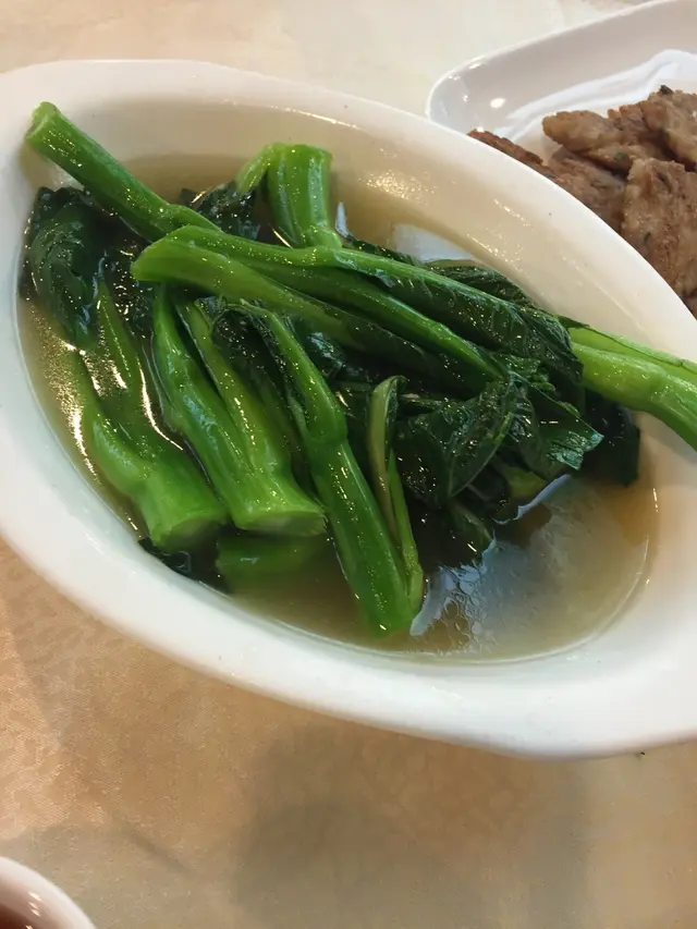 上湯漏菜芯