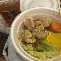 肉燥鹽酥雞撈麵