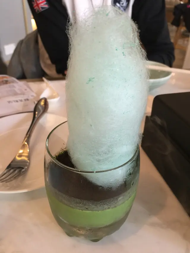 抹茶，他系1個set 79元，另外可加多2樣小小食，個人覺得呢個抹茶好合我口味，無苦澀味，但抹滅味都幾出