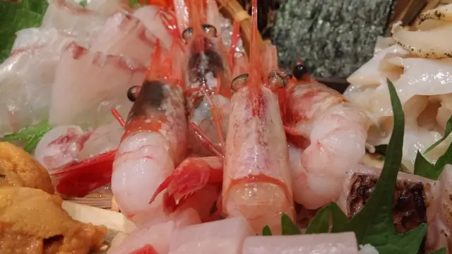 入口後不會黏得過份,微爽帶甜,清清的其實不沾調味更好