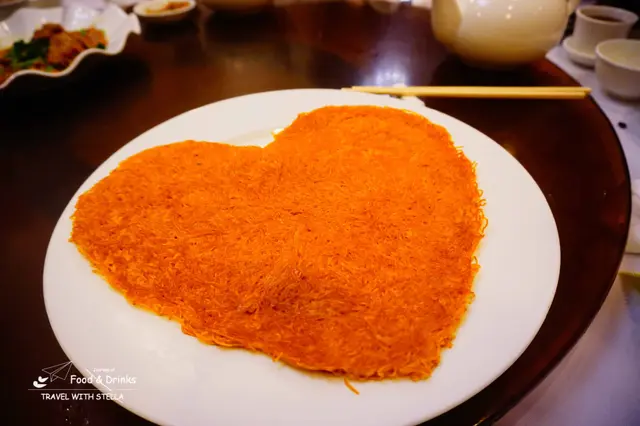 麵餅外層煎得香酥,中間部份仍帶點濕潤。
