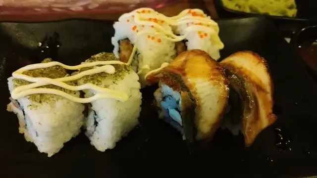 軟殼蟹卷, 芝士鰻魚卷,