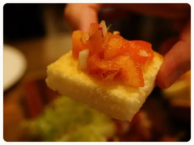 西班牙黑毛豬火腿配西班牙蕃茄醬及多士