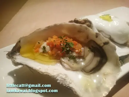 Giant Oyster Doux