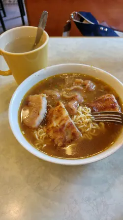 沙嗲牛肉鸡扒出前一丁