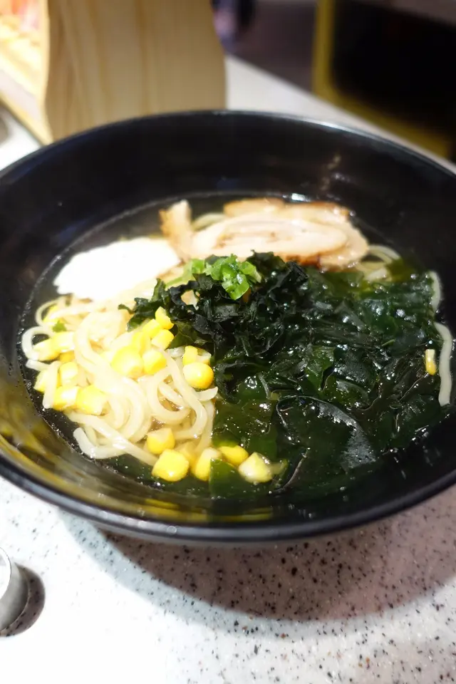 一個拉麵連叉燒及海帶,一點也不乏味!