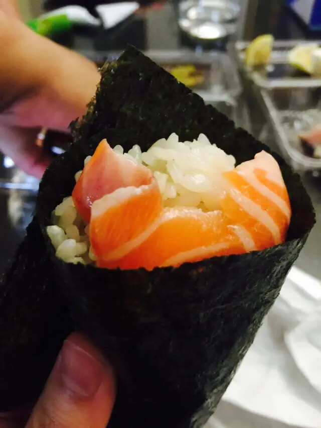 三文魚腩手卷