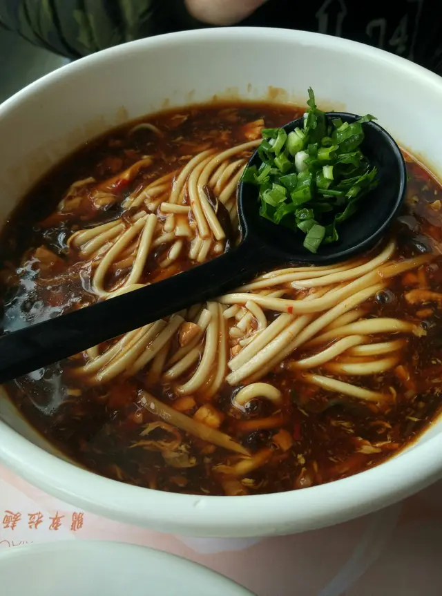 酸辣湯拉麵