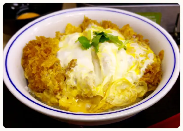 滑蛋吉列豬扒飯(梅)